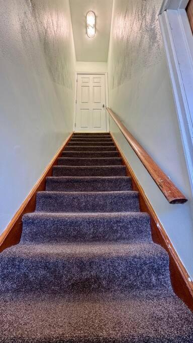 Near The Falls Two Bedroom - 5 Min Walk To Clifton Niagara Falls Extérieur photo