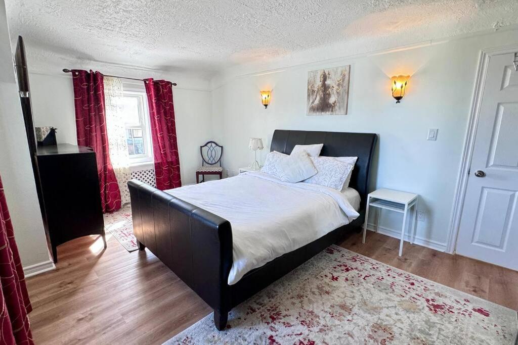Near The Falls Two Bedroom - 5 Min Walk To Clifton Niagara Falls Extérieur photo